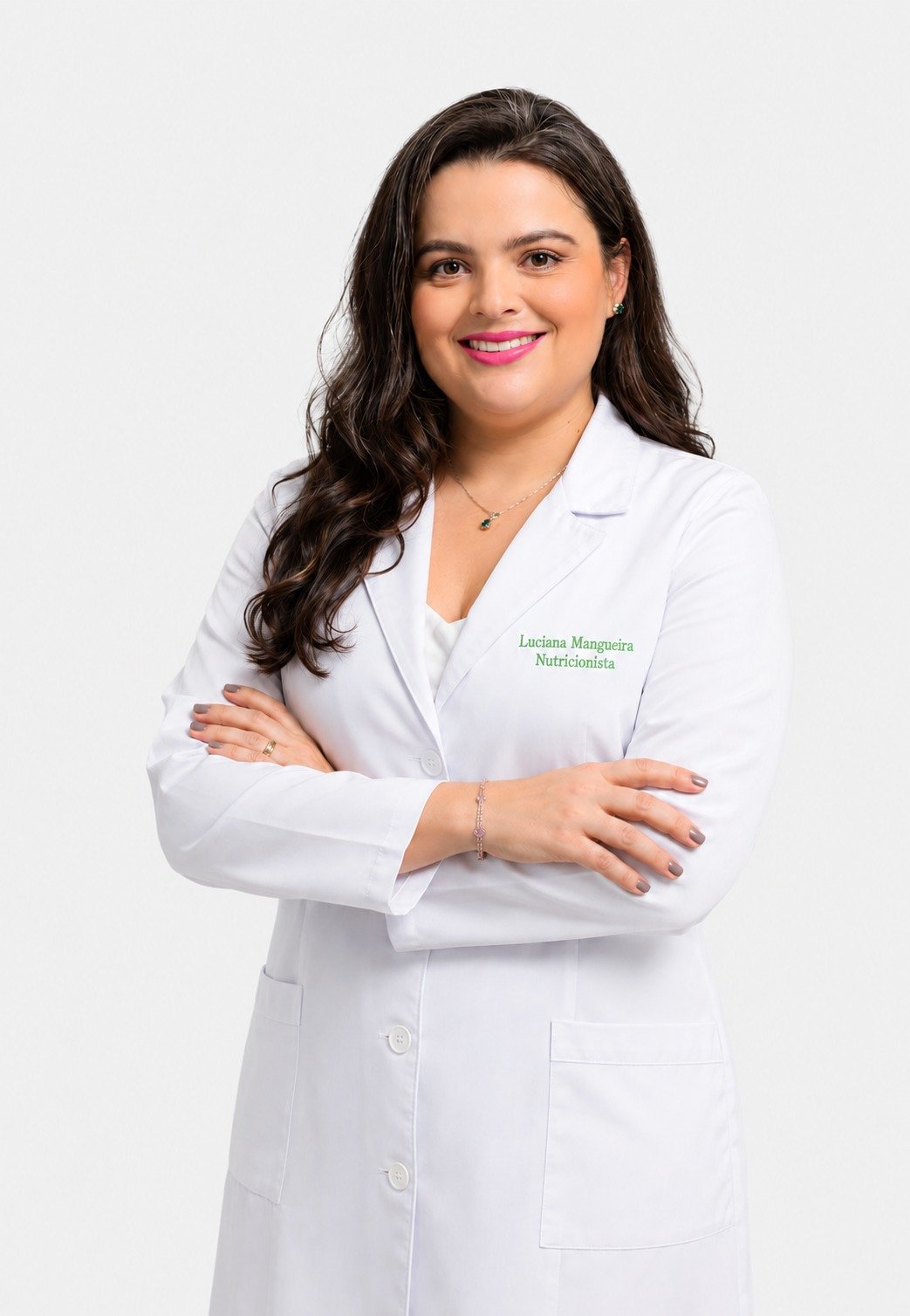 Luciana Mangueira, nutricionista, em consultório moderno